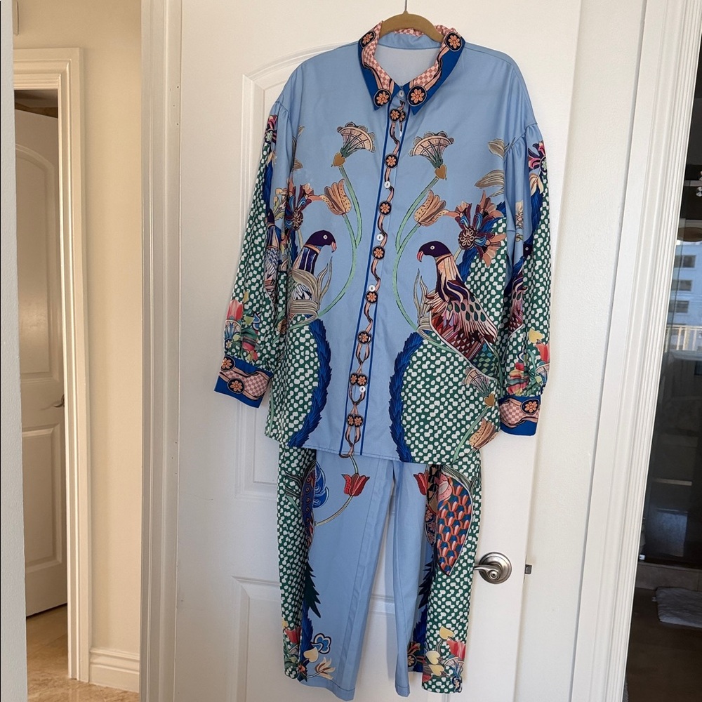 Light Blue Printed Two-Piece Lounge Set with Bird Motif